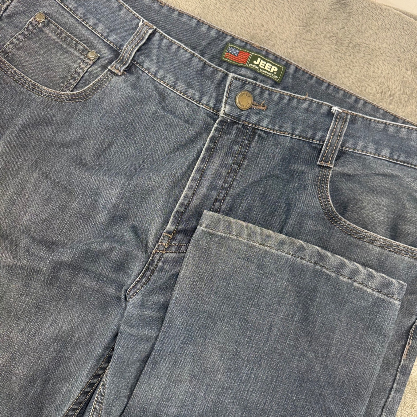 Jeep Men's Classic Wash Straight Leg Denim Jeans Size 40